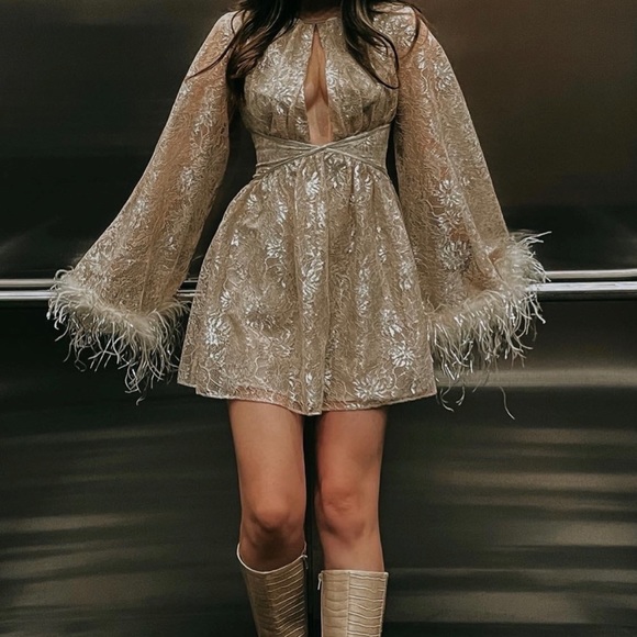 Like new condition! Size US 8. Worn once for about 3hrs for my wedding weekend. - Picture 3 of 10